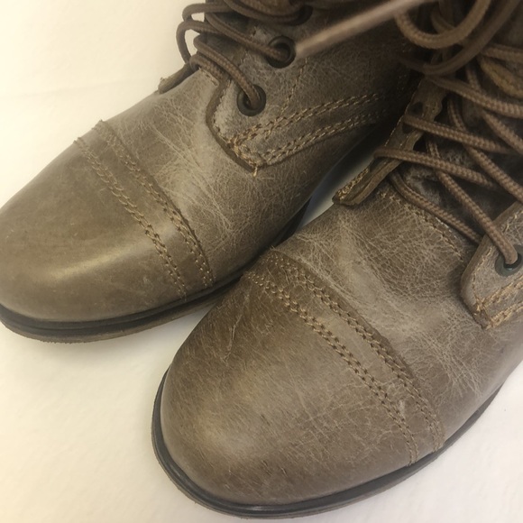 Steve Madden Minkee Boots Leather Fur Boots  New - Picture 9 of 10